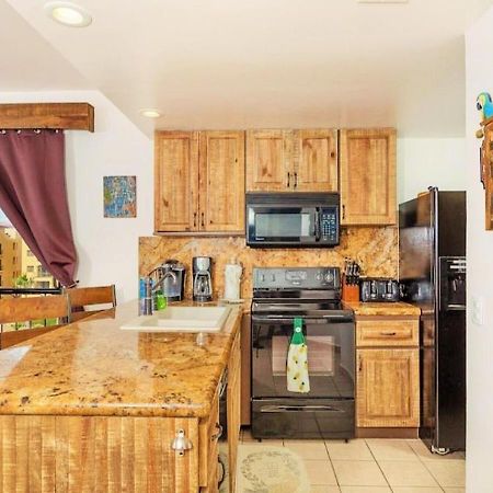 Right On The Beach! Rocky Point Condo Rental - 2 Bedroom Penthouse Beachfront Екстер'єр фото