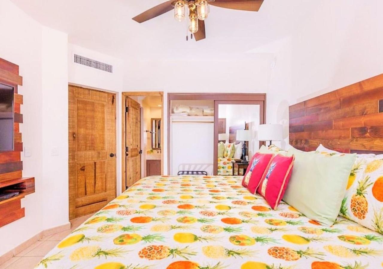 Right On The Beach! Rocky Point Condo Rental - 2 Bedroom Penthouse Beachfront Екстер'єр фото