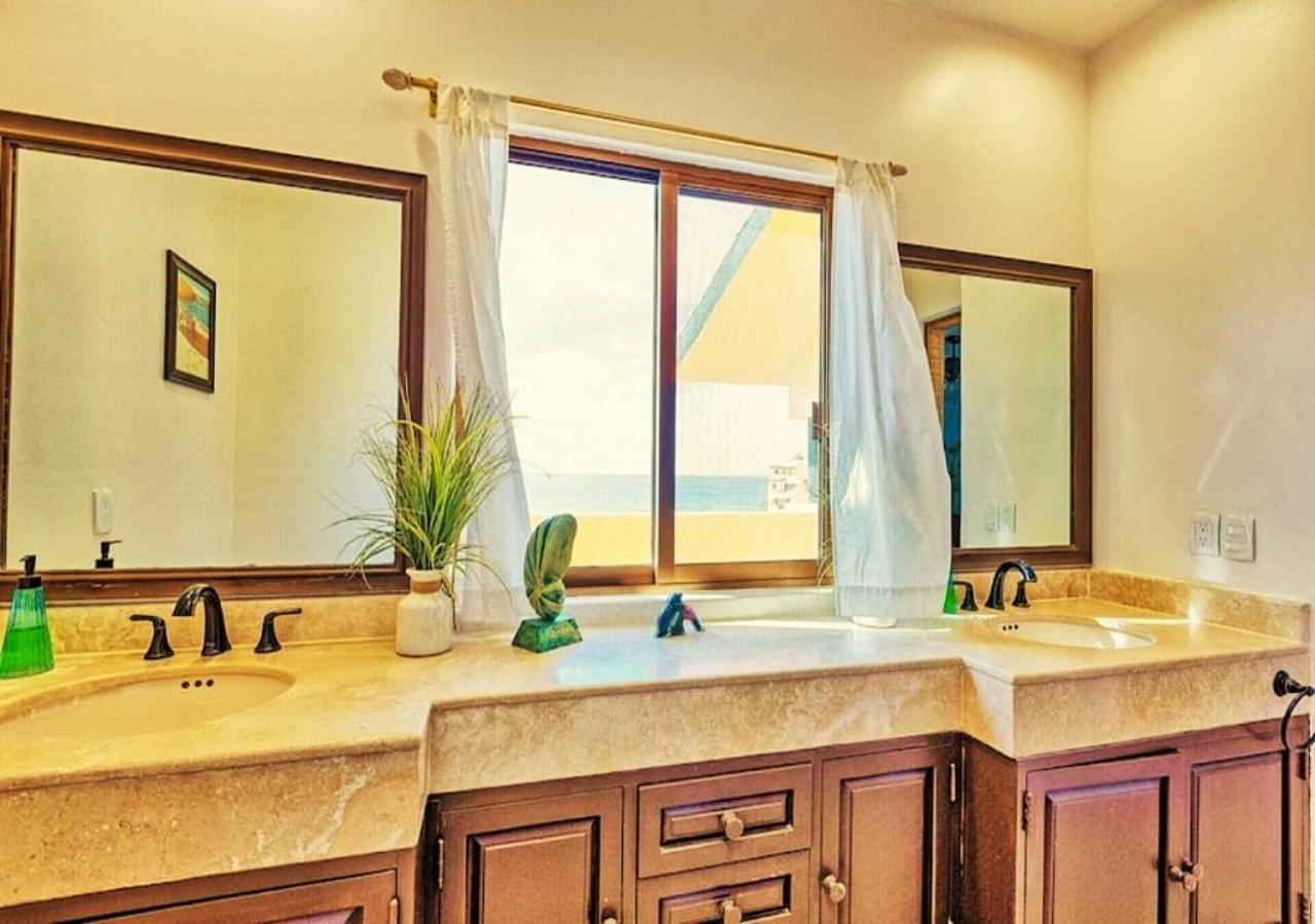 Right On The Beach! Rocky Point Condo Rental - 2 Bedroom Penthouse Beachfront Екстер'єр фото